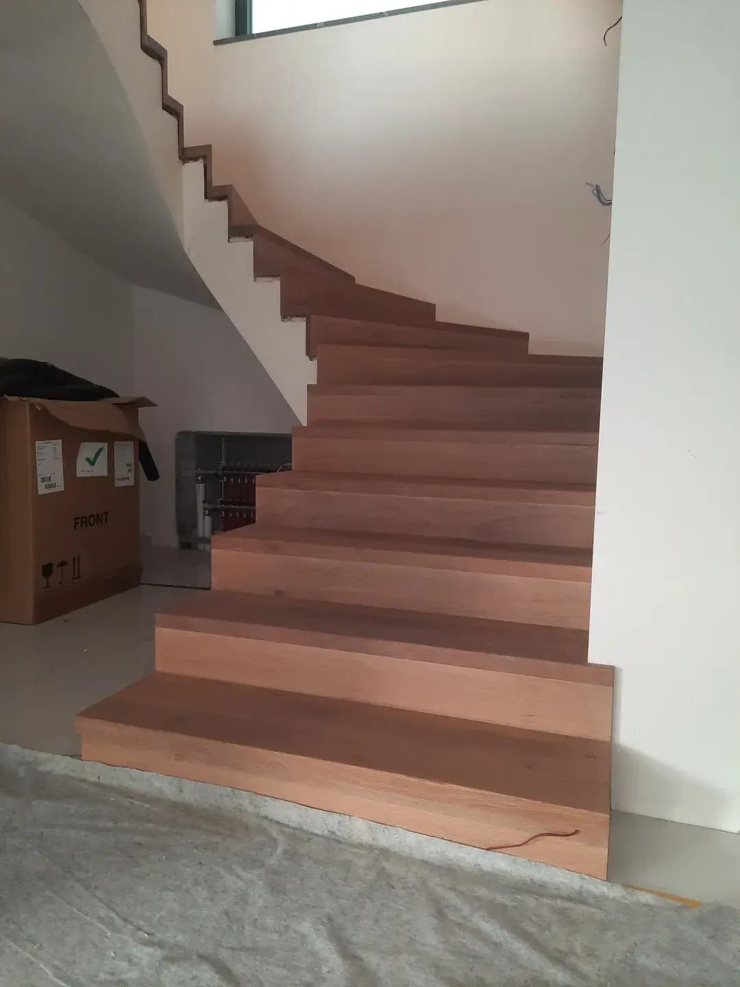 Oblaganje betonskih stopnic